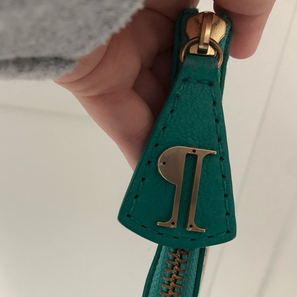 Wristlet clutch - Picture 4 of 6